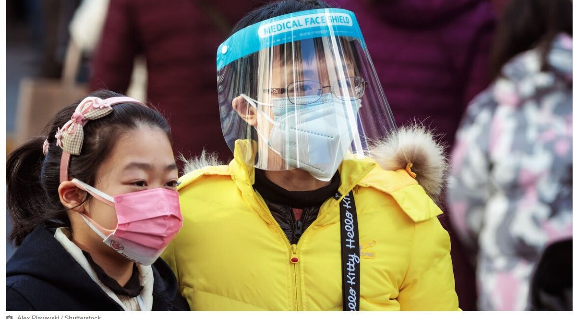 How China’s COVID Crisis Could Spawn a Disastrous Virus ‘Leap’ The raging spread of COVID in China could pave the way for a drastic genetic curveball in the virus. 中国新冠肺炎危机如何引发灾难性病毒”飞跃” 温床中国国内新冠肺炎的猖獗扩散有可能为病毒中急剧的遗传曲线球铺平道路。
